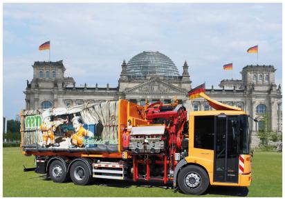 Germany-APM-vor-Reichstag.jpg